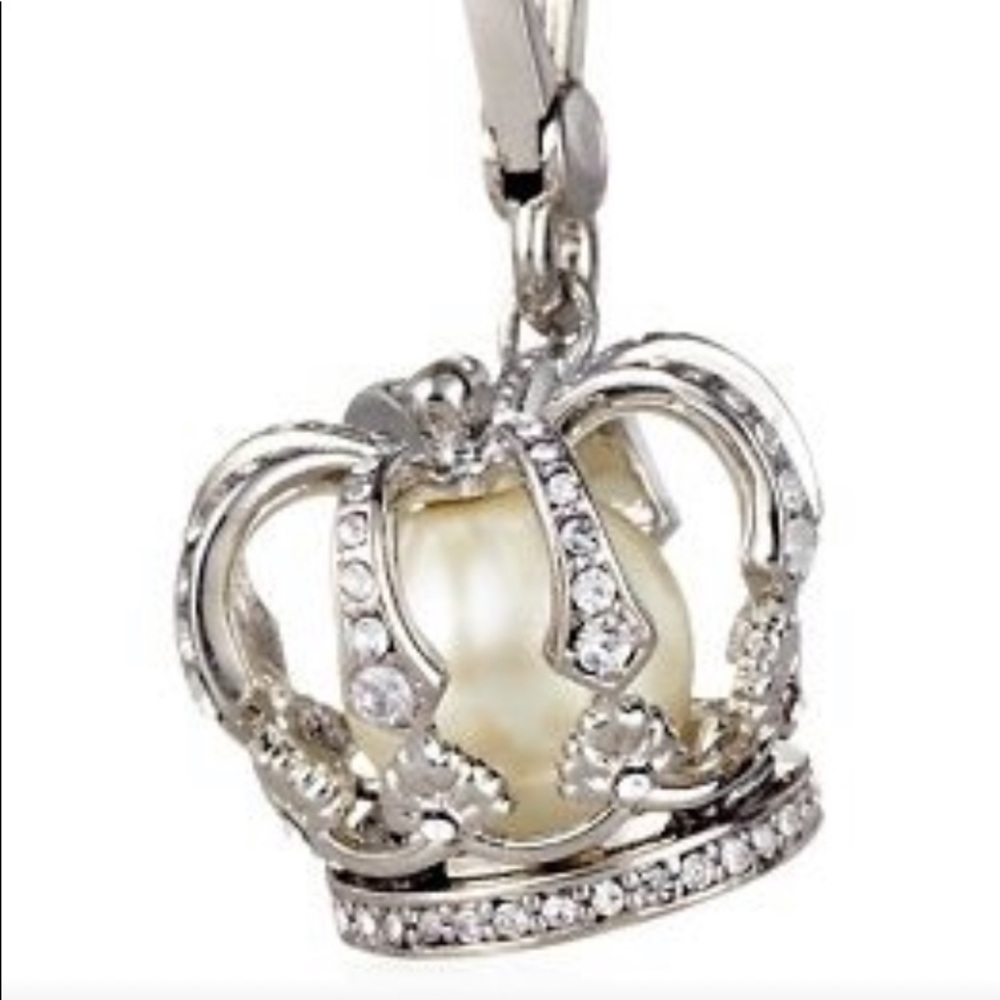 JUICY COUTURE CHARM CROWN WITH PEARL SILVER TONE